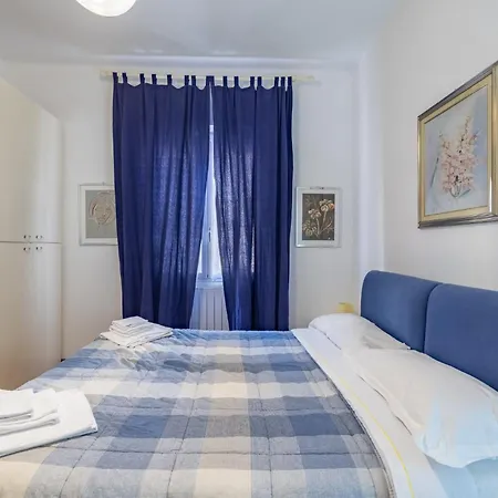 Square By Wonderful Italy Apartment